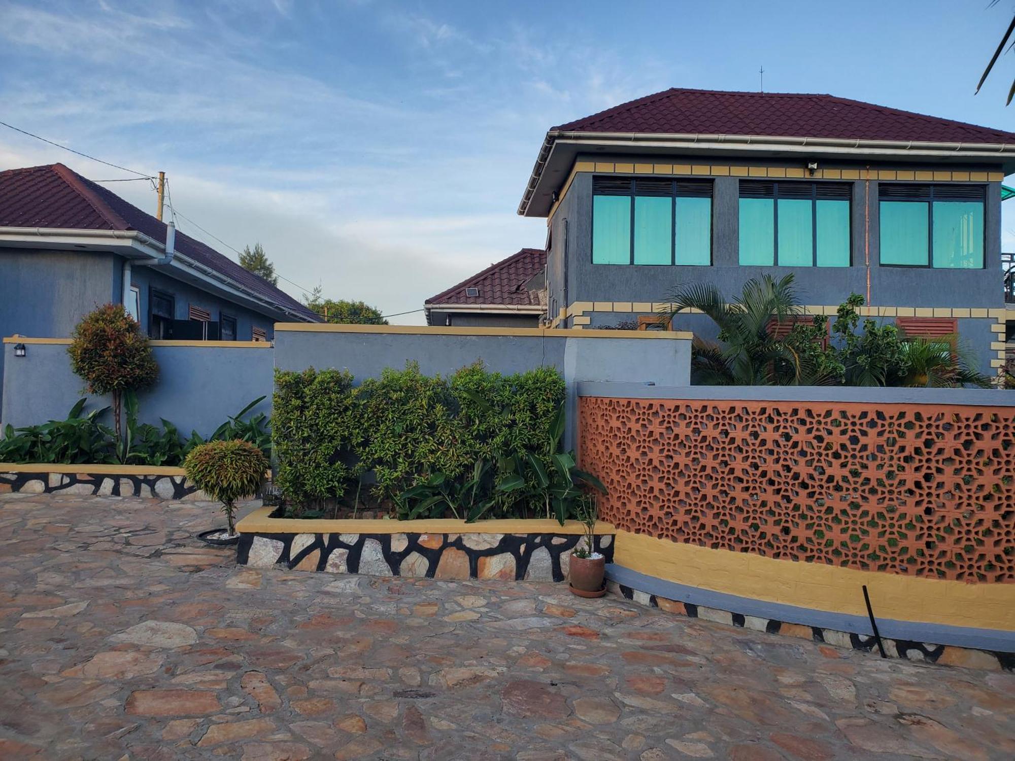 Gorilla African Guest House Entebbe Exterior foto